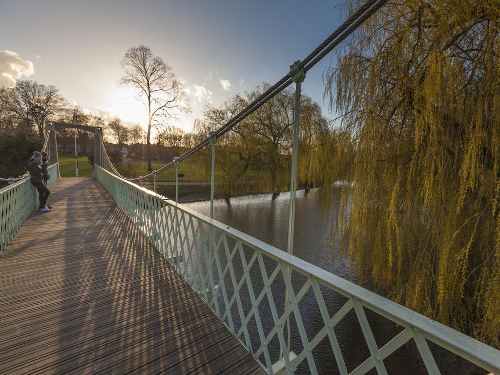 Ashton House - Stylish 2 Bedroom House, Close To Luton Town Center & Airport Kültér fotó